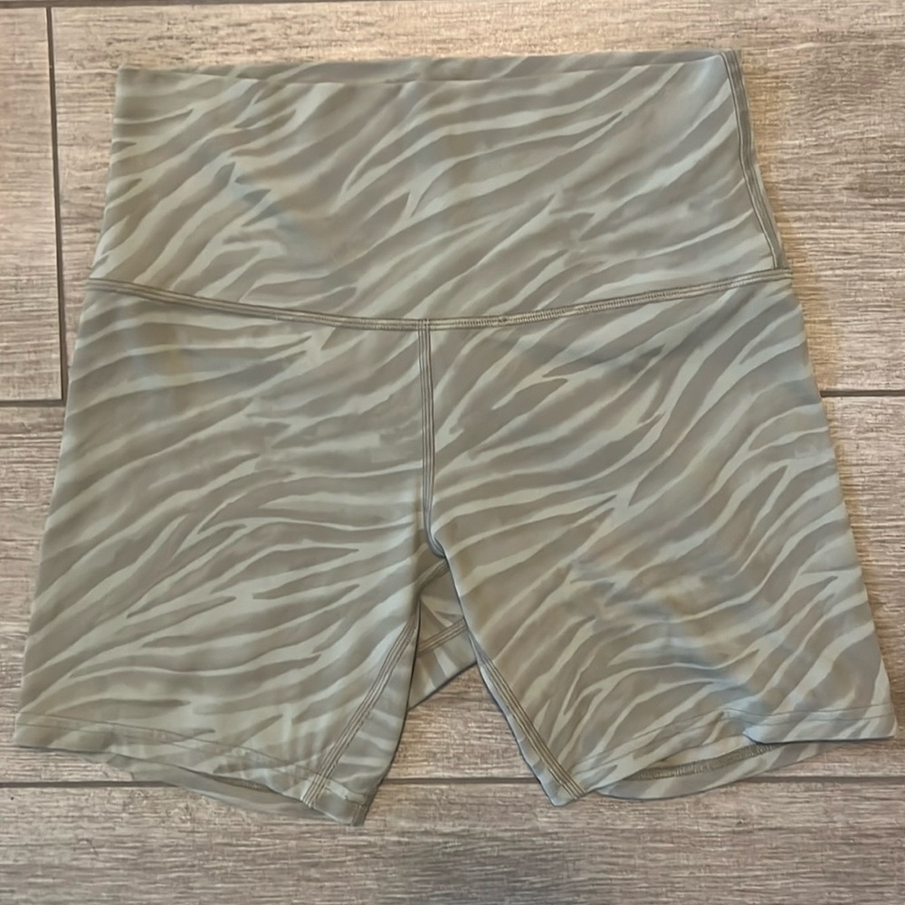 Lululemon Align Short